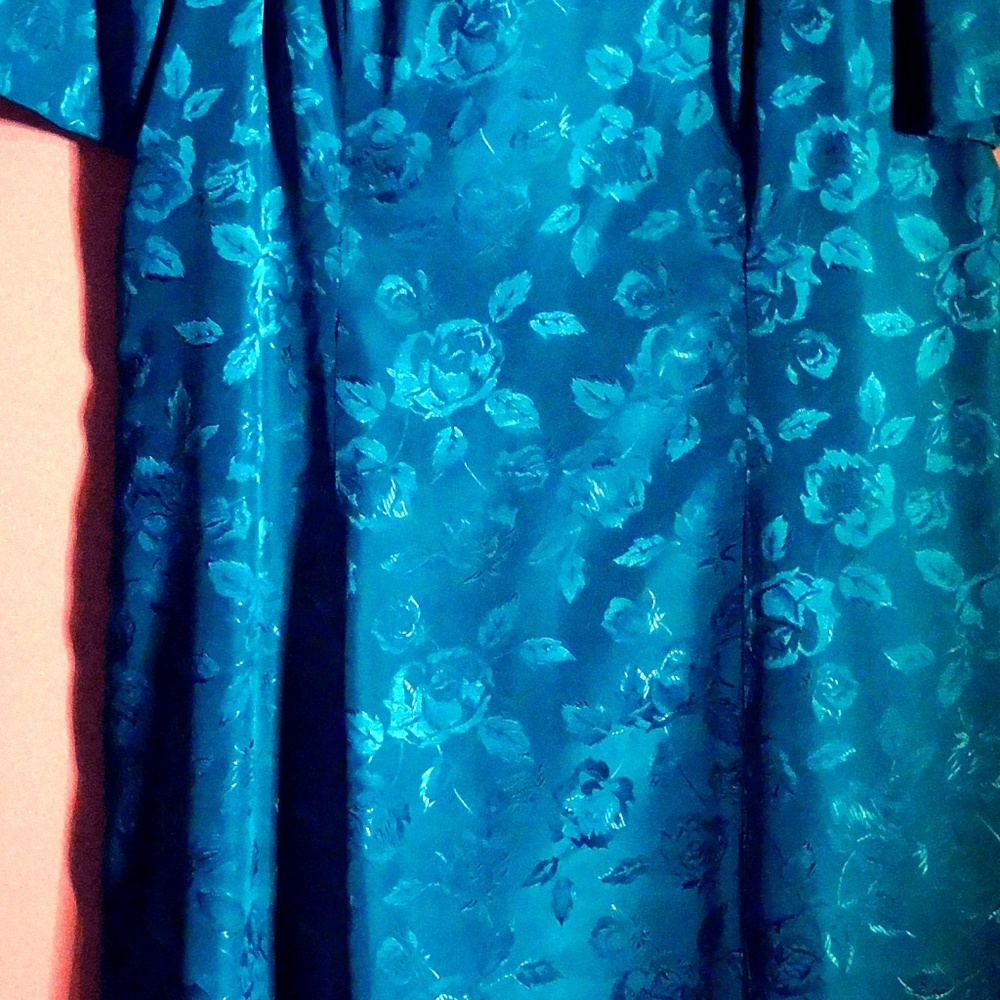 Turquoise Scalloped Neckline Design Dress